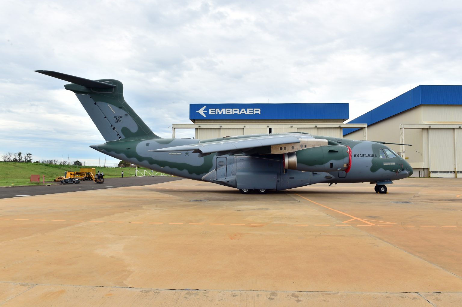 Embraer Delivers Fourth C-390 Millennium Airlifter To The Brazilian Air ...