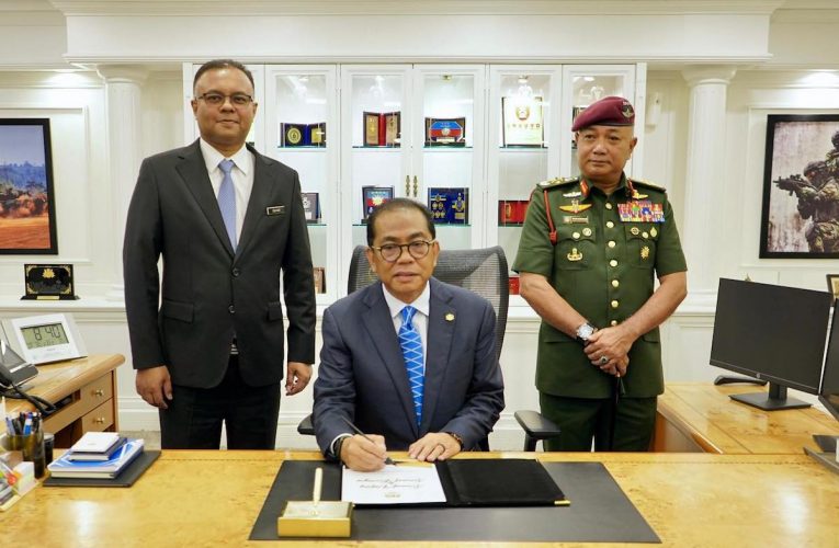 Malaysia Receives New Defence Minister