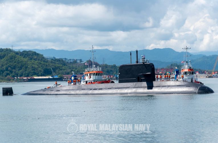 Pakistan Commissions First Hangor Submarine